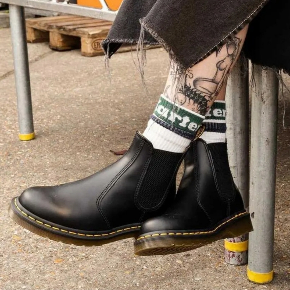 Dr Martens Black Leather Chelsea Boots